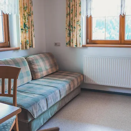 Haus Zirmblick Apartament