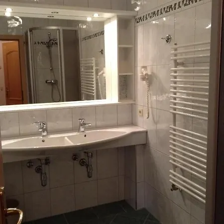 Haus Zirmblick Σάαλμπαχ-Χίντεργκλεμ