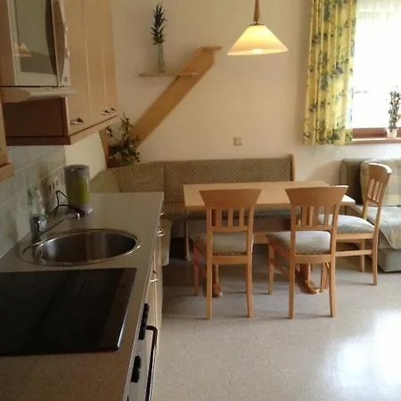 Haus Zirmblick Lägenhet *